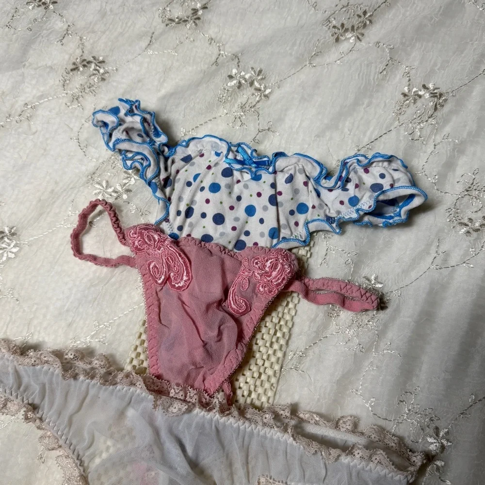 vintage victoria’s secret thong panty bundle y2k pastel lace – size s/m